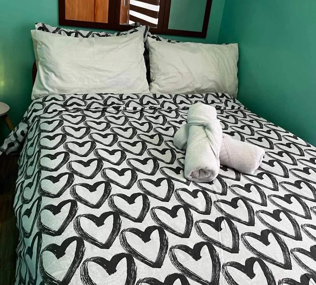 Apartment Spacious & Cozy 1-Bedroom, Sleeps 2-4 Manila
