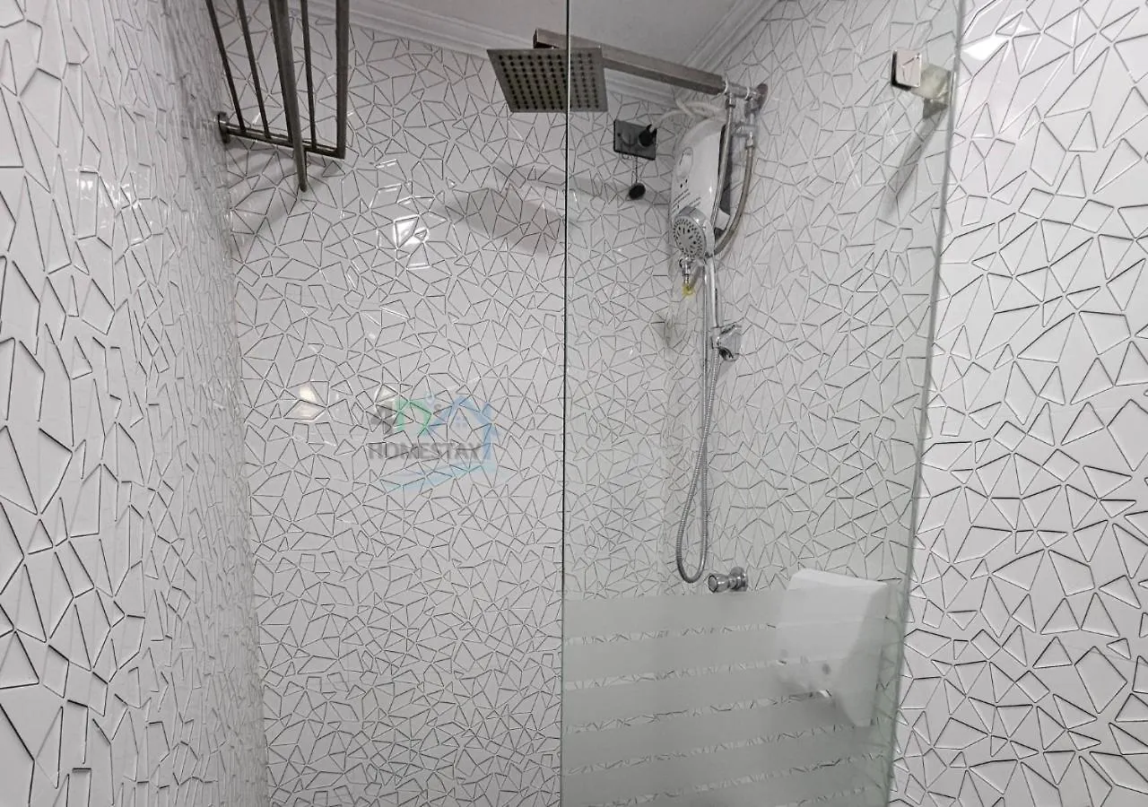 Spacious & Cozy 1-Bedroom, Sleeps 2-4 Manila Apartment