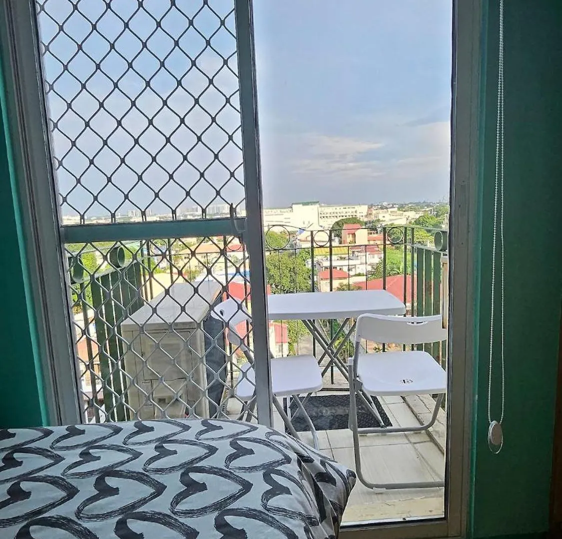 Spacious & Cozy 1-Bedroom, Sleeps 2-4 Manila 0*,  Filipinler